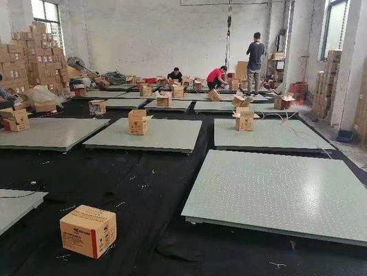 0.6m x 0.8m から 1m x 1.2m 0.5t-2t 秤台 床 バッファリング スケール 調整可能
